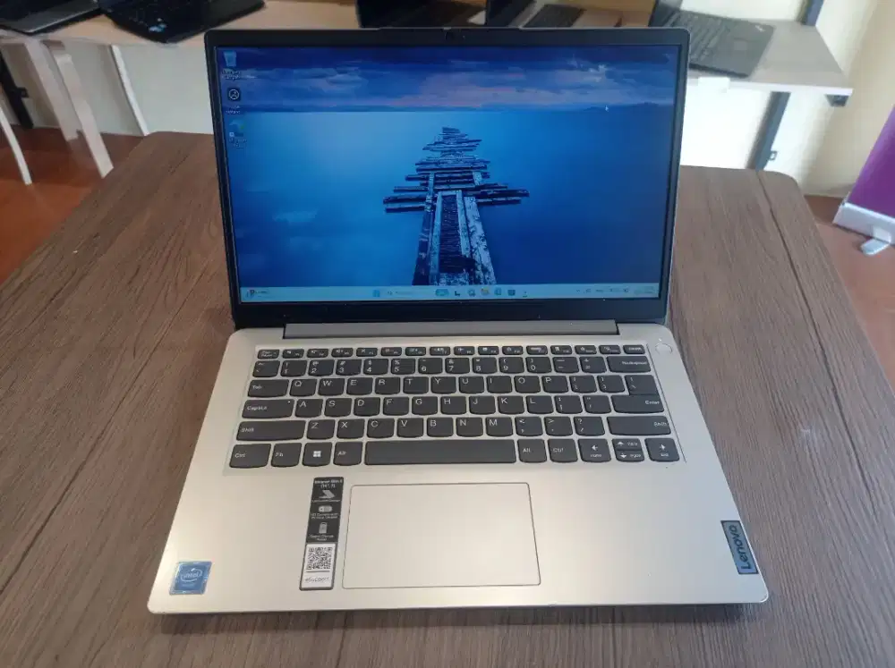 Lenovo ideapad slim 1 ram 8 ssd 256.n4020 top