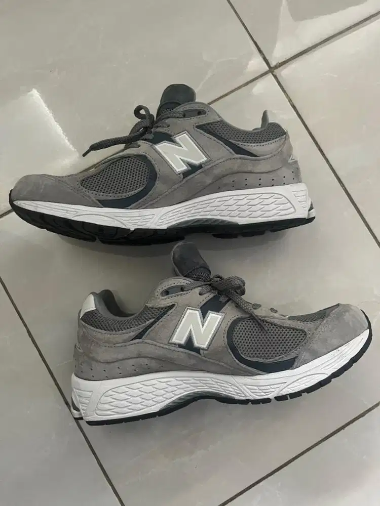 Sepatu New Balance M2002RST