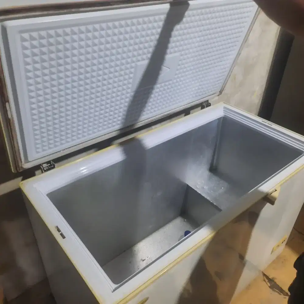 Freezer box sansio 300 lite