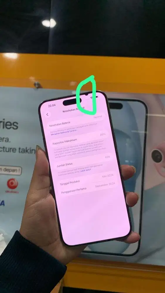 iPhone 15 Pro Max 256GB Garansi Resmi Minus Tompel di LCD BH 85% Mulus