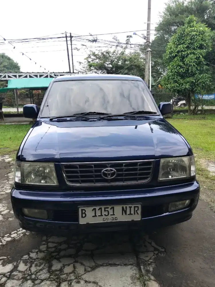 Kijang lgx EFi 1.8 tahun 2000