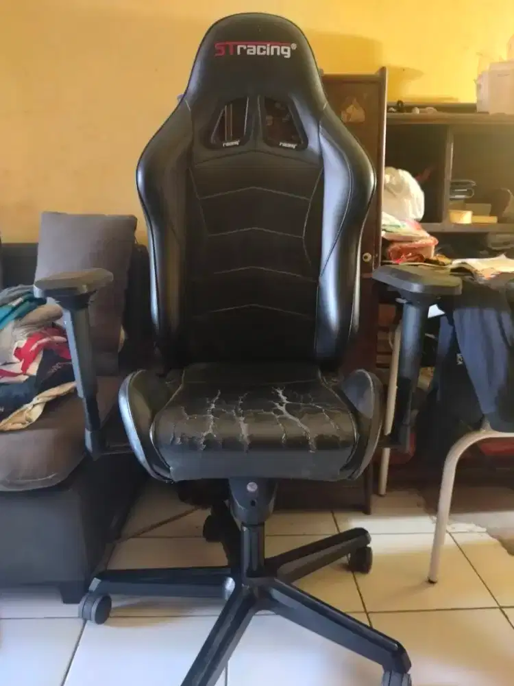 Kursi gaming atau kursi kantor ST'RACING