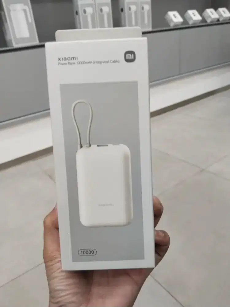 XIAOMI Power Bank 10000mah (Integrated cable)