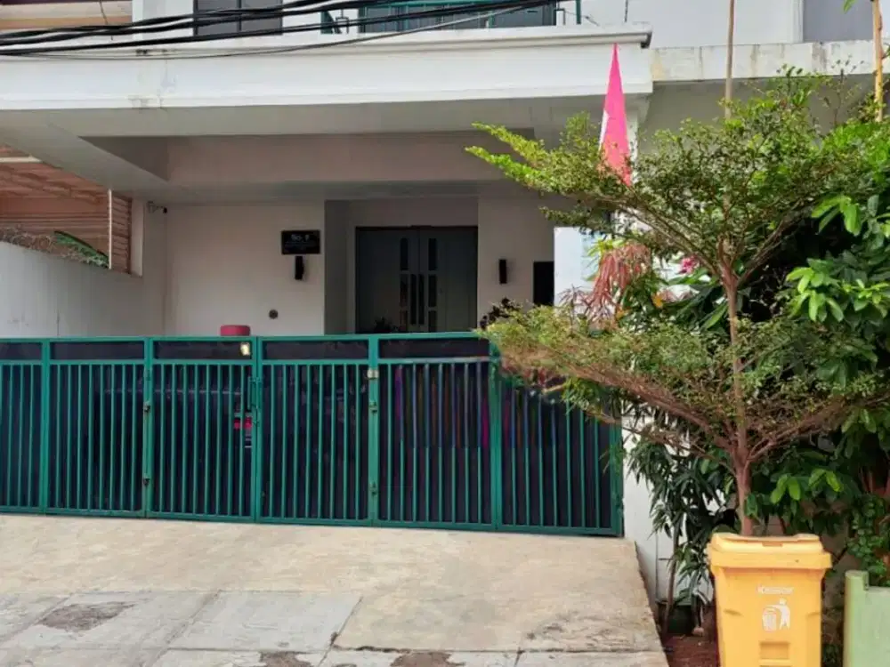 Cinere bukit cinere indah rumah 2 lantai dalam komplek premium