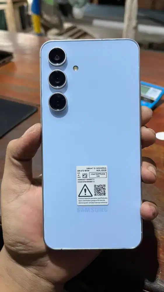 Samsung S24 Fe garansi resmi sein