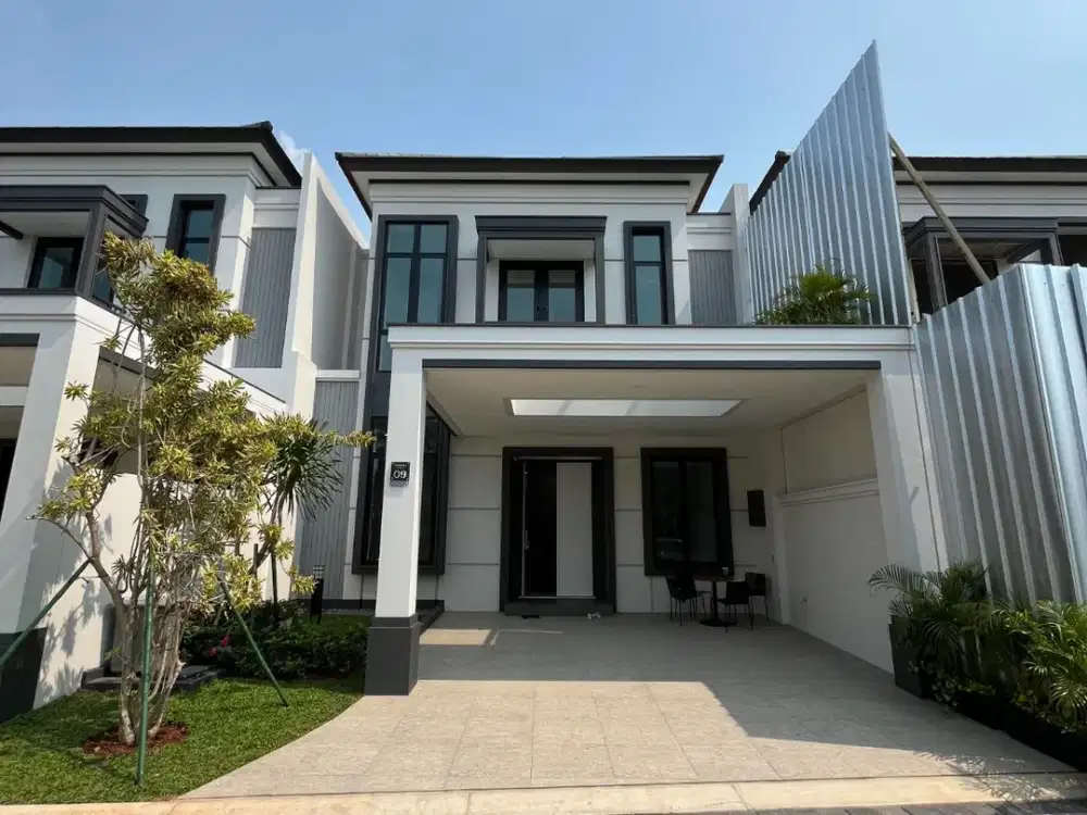 RUMAH MEWAH LEBAR 9 FASAD CANTIK DENGAN MASTER BEDROOM SPACIOUS!