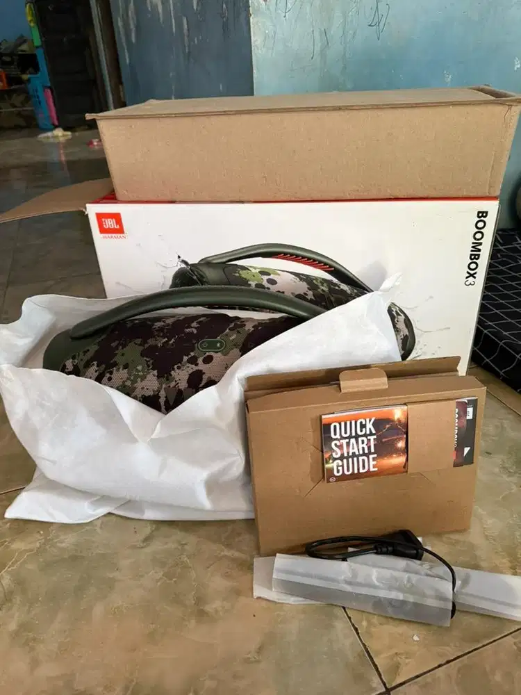 JBL BOOMBOX 3 like new