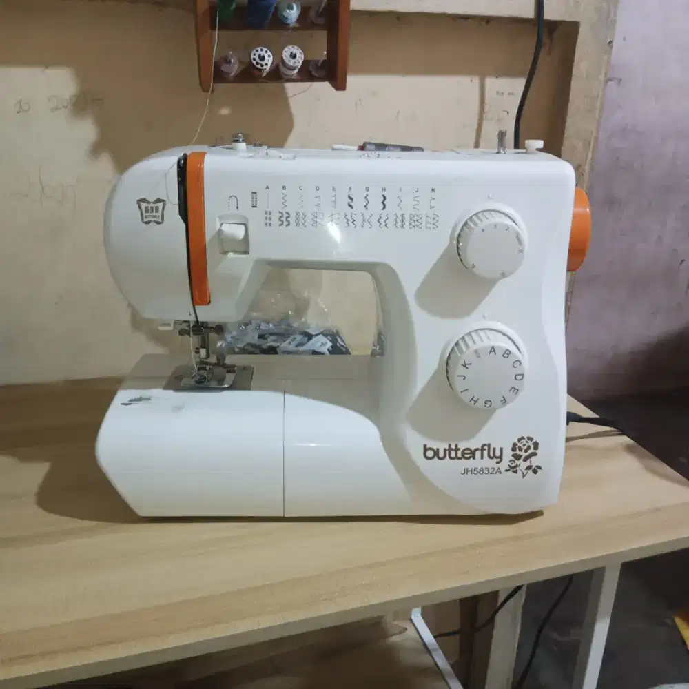 Mesin jahit portable merk butterfly
