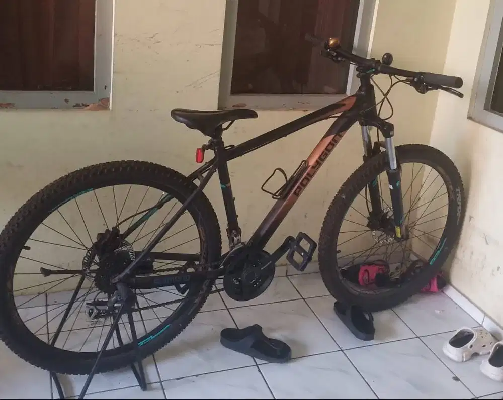 Sepeda Gunung Polygon