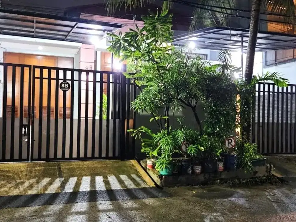 Rumah 2 1/2 lantai Komplek Sunter Agung Jaya Jakarta Utara