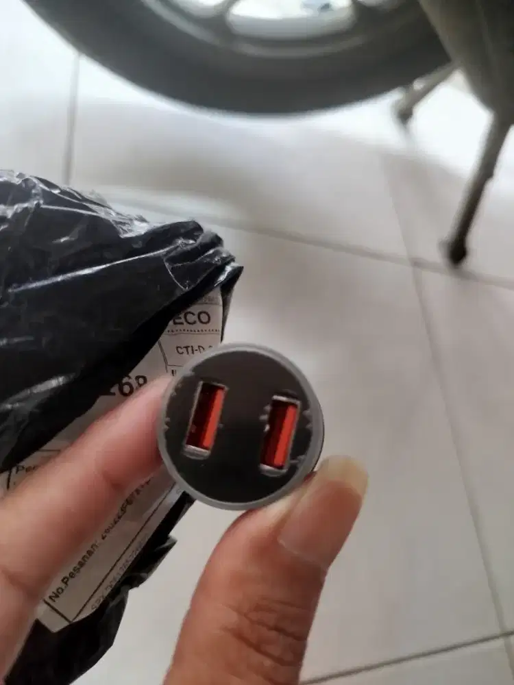 COD Charger Mobil Charger Motor 2 Ports 3.1A 12v