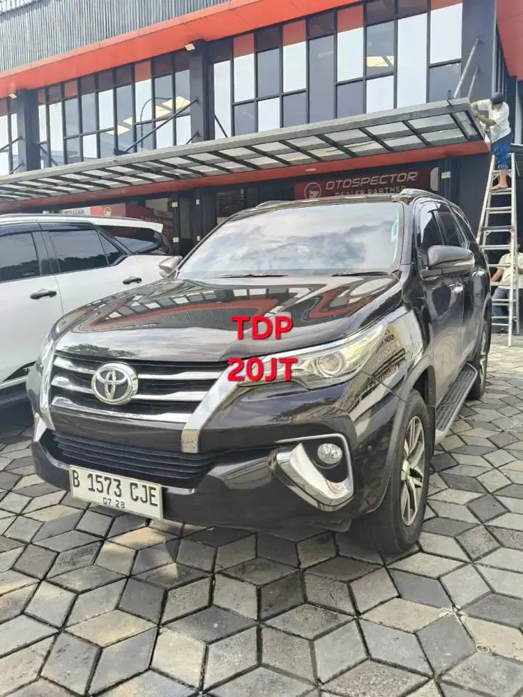 Toyota Fortuner VRZ Diesel Matic Tahun 2018 Kondisi Mulus Terawat
