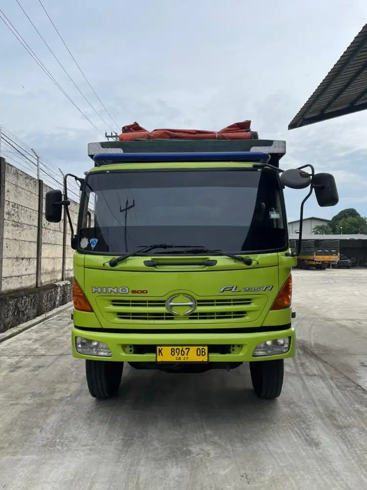 Hino Lohan Tronton FL235JW 2013 Bak Dropside