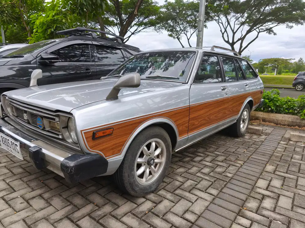 Nissan Sunny 1989 Bensin