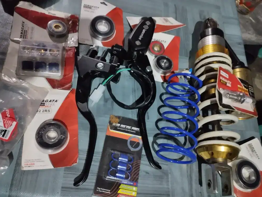 Jual borongan Part Motor Semua yg ada di foto