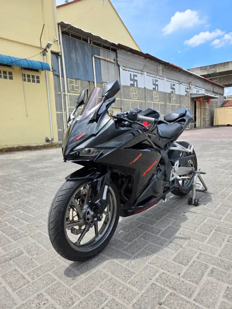 Honda CBR 250RR Black Freedom 2021