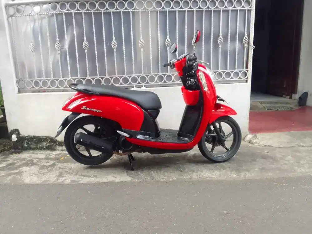 Honda scoopy tahun 2015