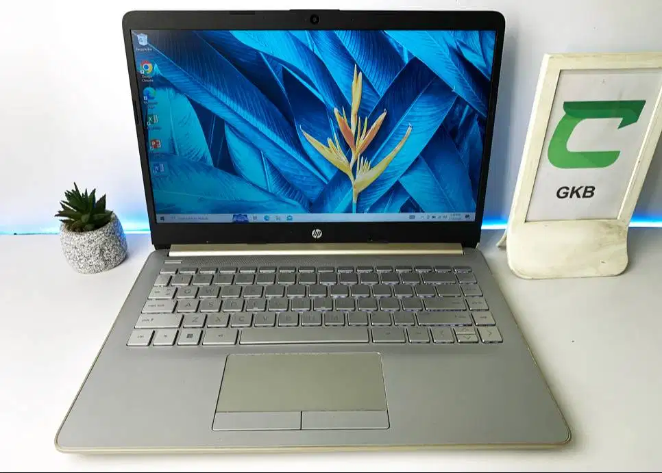 Laptop Hp 14s Ram 8gb keyboard backlight Layar super jernih performa n