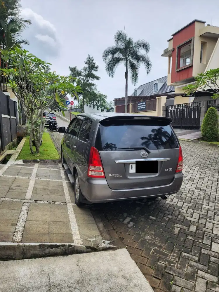 Toyota Kijang Innova 2007 Bensin