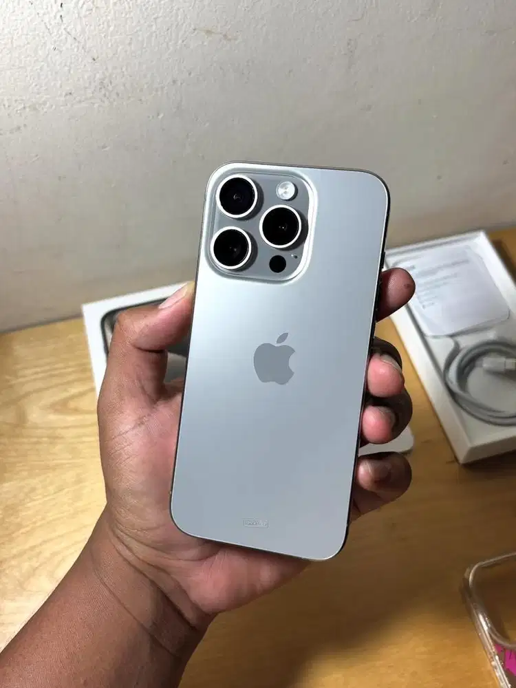 iPhone 15 Pro 256GB Natural Inter Bisa Semua kartu | BUKAN SIMLOCK