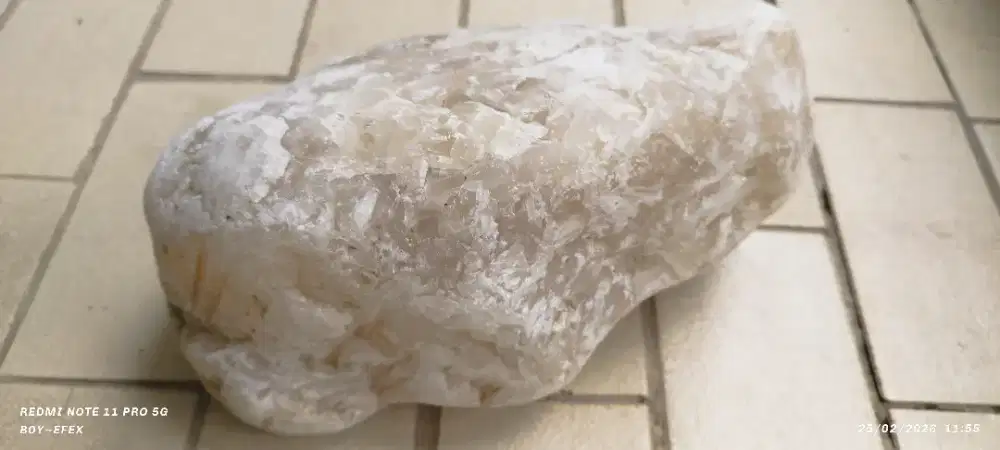 Dijual Bongkahan Batu Pecah Seribu