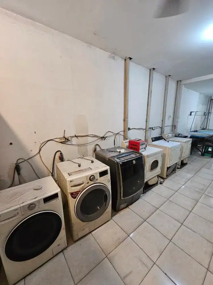 JUAL ROMBONGAN! 3 Mesin dryer Maytag dan 4 Mesin Cuci