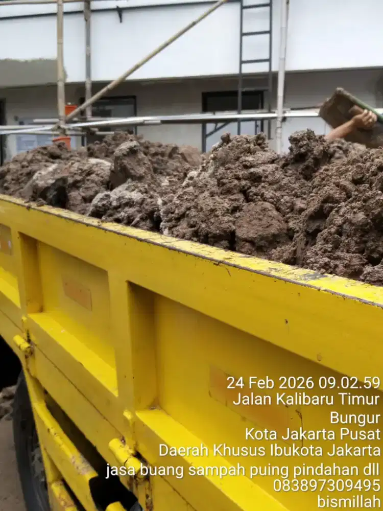 Buang puing dan angkutan sampah