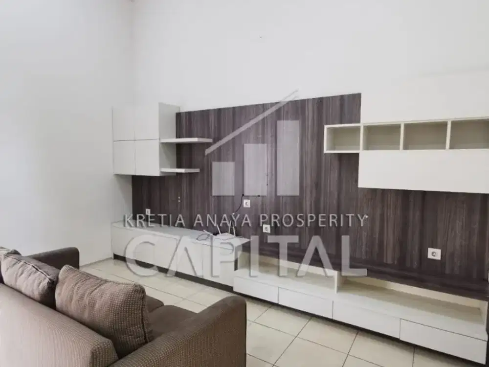 RUMAH TERAWAT DENGAN DESIGN INTERIOR MINIMALIS DI TATAR WANGSAKERTA KOTA BARU PARAHYANGAN