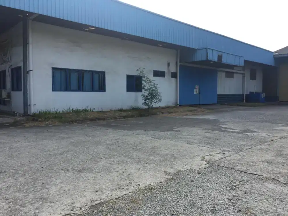 Di jual Gudang siap pakai,harga di bawah njop dekat tol di jiep pulogadung,Jakarta timur