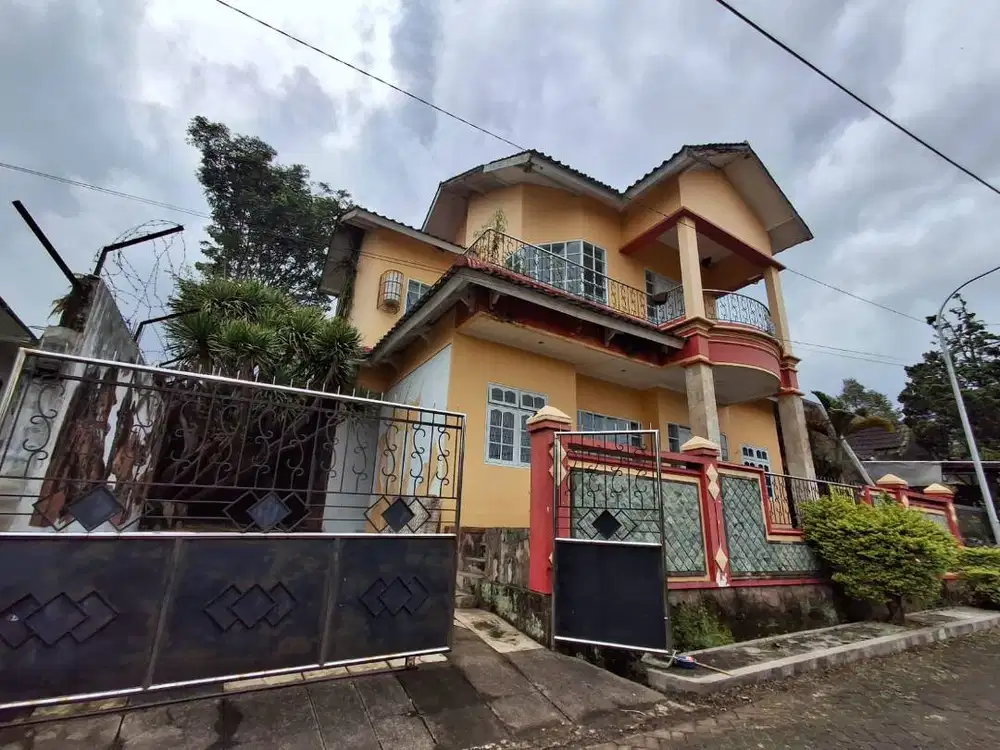 Jual Rumah di Perumahan Batu Malang cocok untuk villa