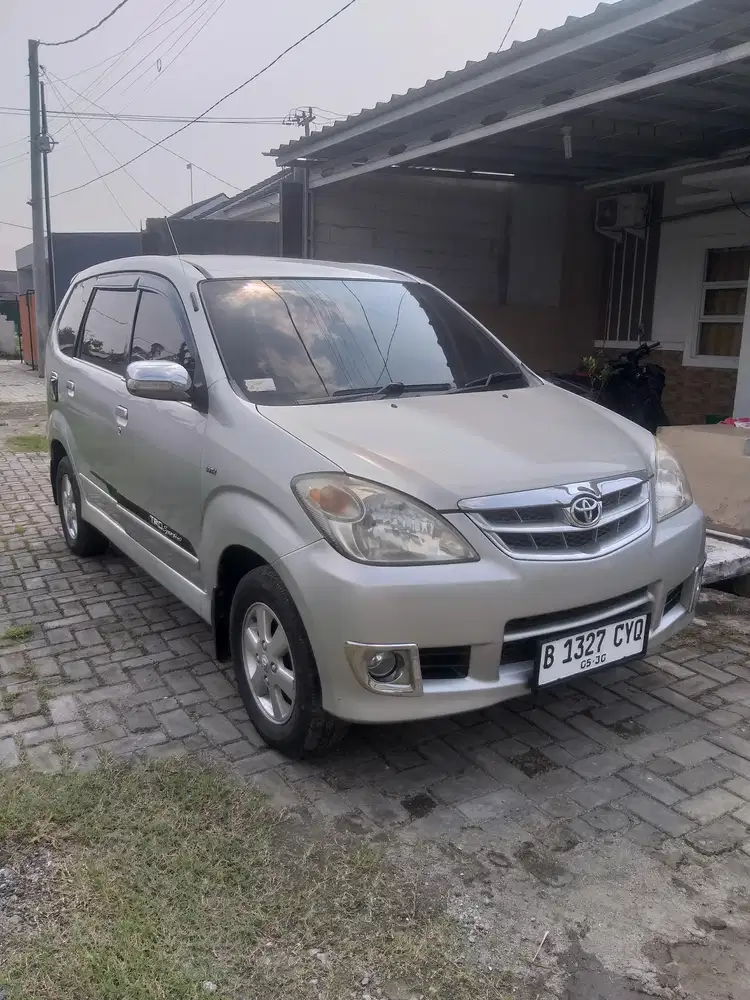 Toyota Avanza 2010 Bensin