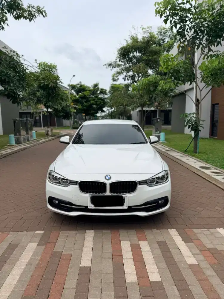 BMW 320i F30 LCI 2017