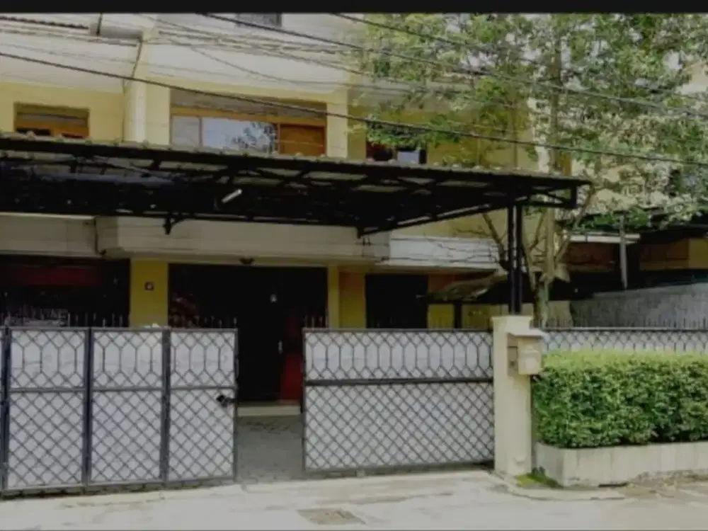 Dijual Rumah + kost2an Strategis di Turangga Bandung