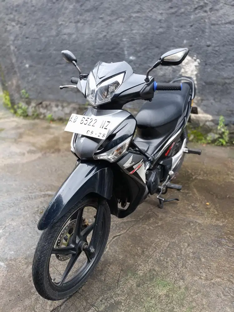 Honda Supra x 125 karbu