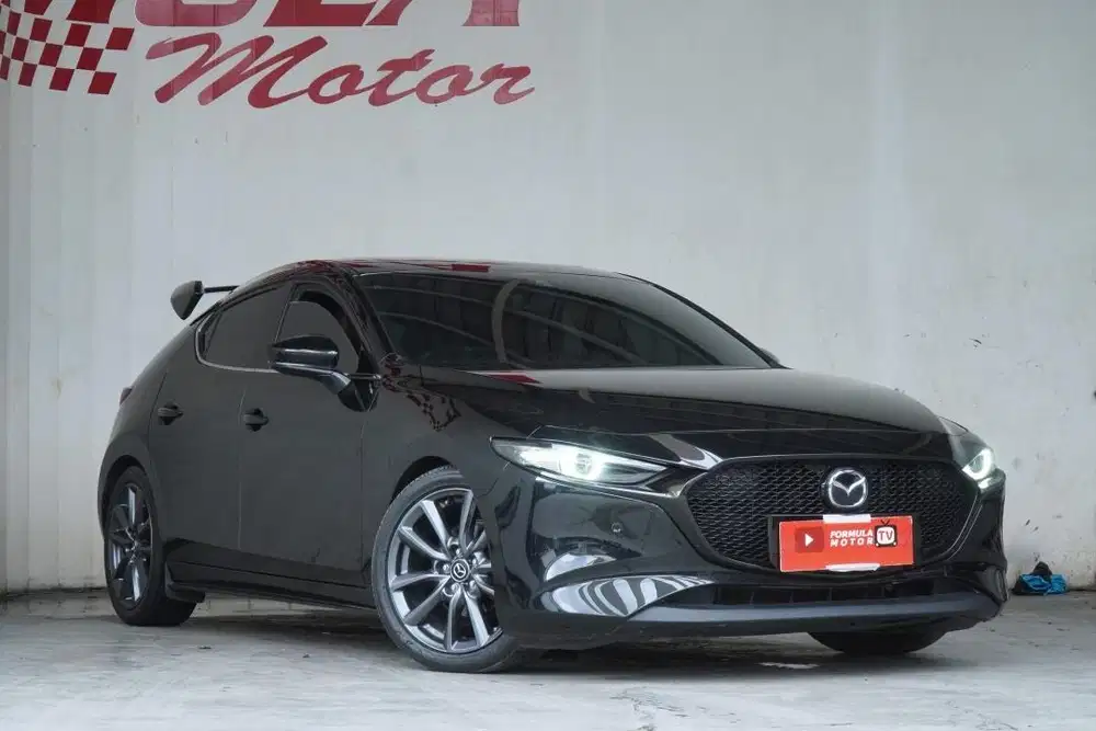 MAZDA 3 HB A/T 2021 HITAM