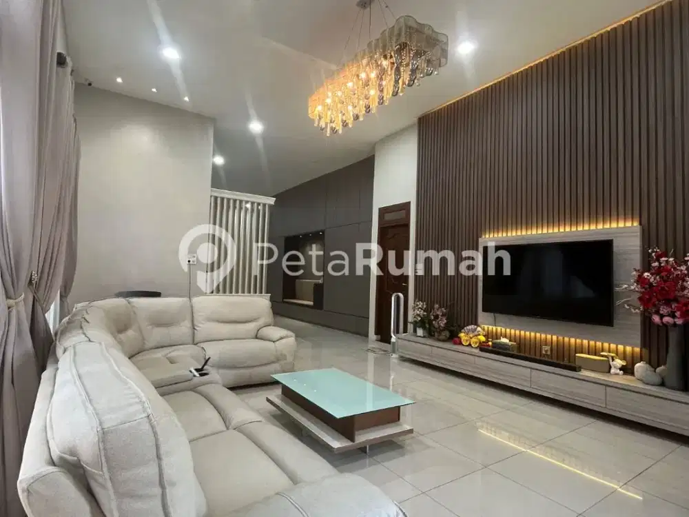 Dijual Lux Siap Huni dengan Perabot di Jl Cemara - Daerah Krakatau