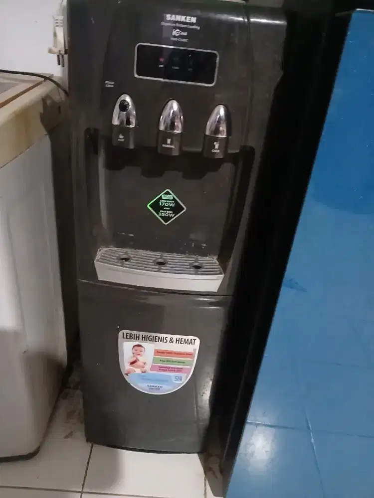 Dispenser bawah sanken