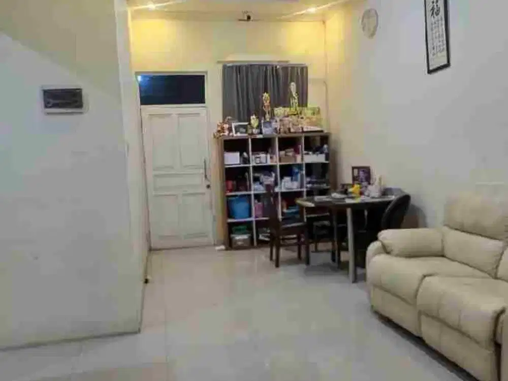 Rumah Nyaman Minimalis Taman Modern Cakung Jakarta Timur