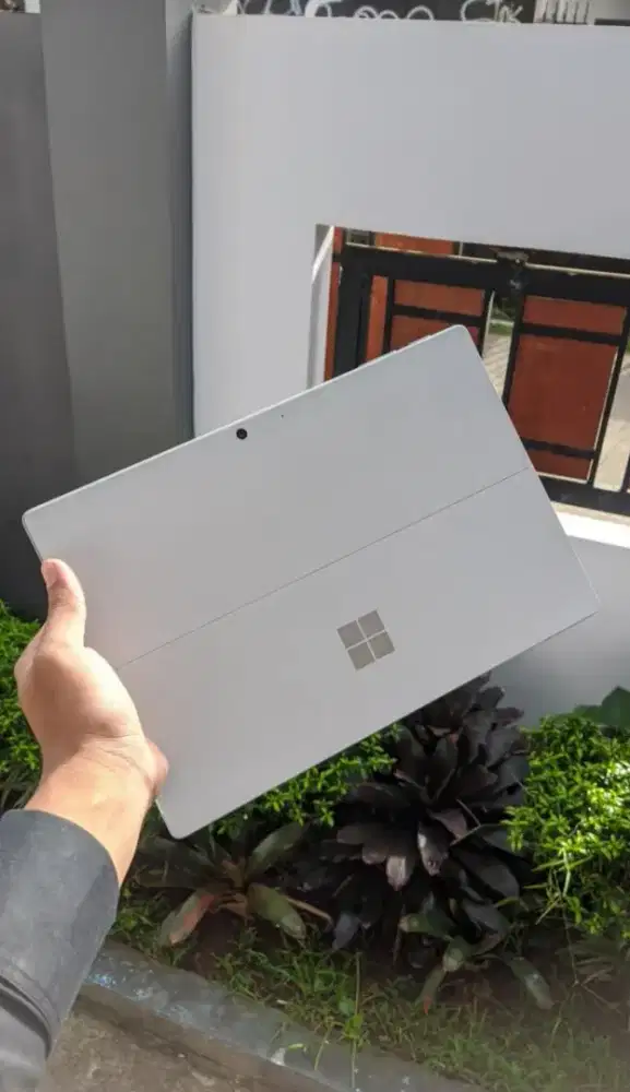 Surface Pro 7 Plus Core i5 Gen 11 RAM 16GB Mulus Bandung (Rare!)