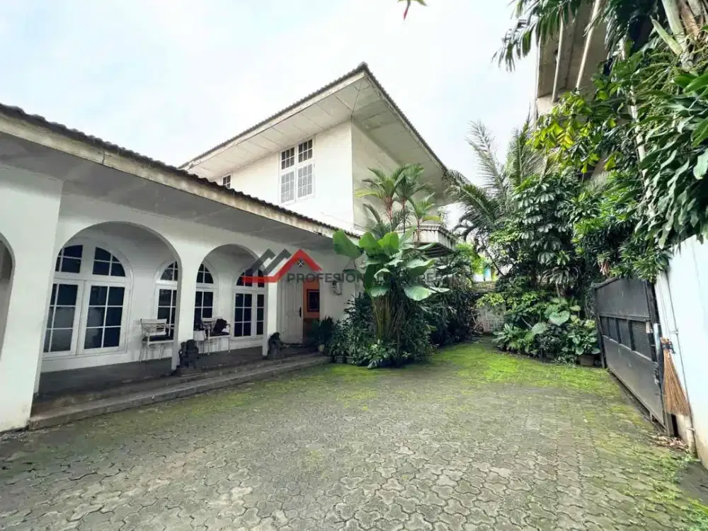 Rumah Lama Hitung Tanah Area Komersil Cocok Dibangun Usaha Atau Perumahan