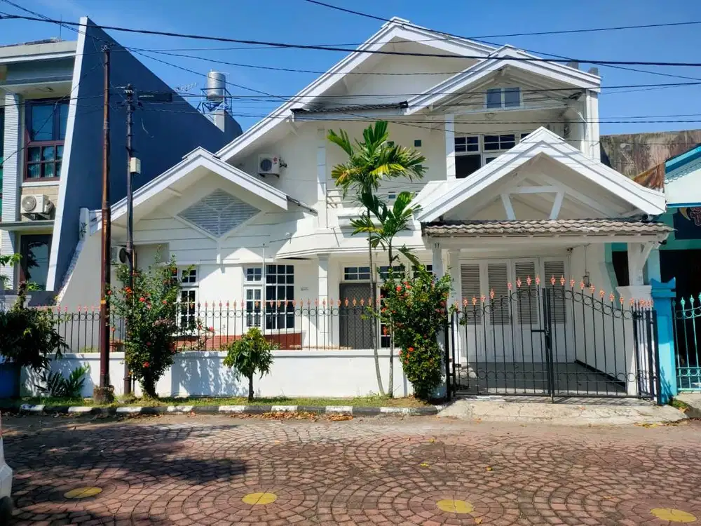 Dijual Rumah di Nirwana Executive Blok Bb Terawat Siap Huni