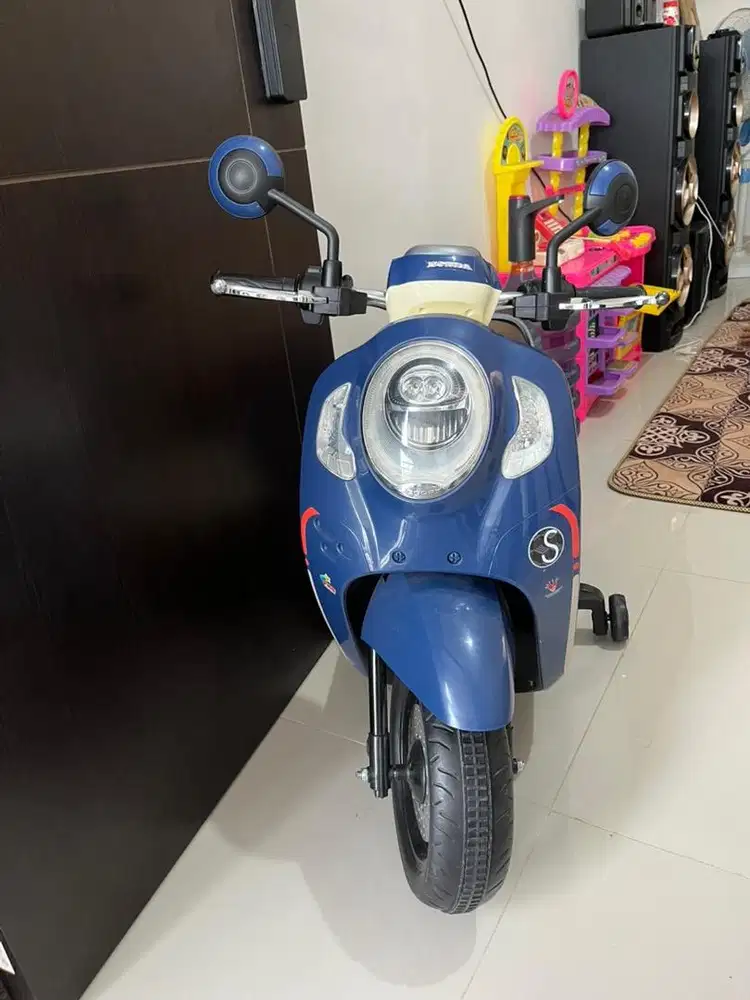 Motor Aki Mainan Anak PMB M999 Scoopy Lisensi Honda