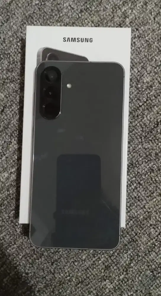 Samsung A56 12/256 black