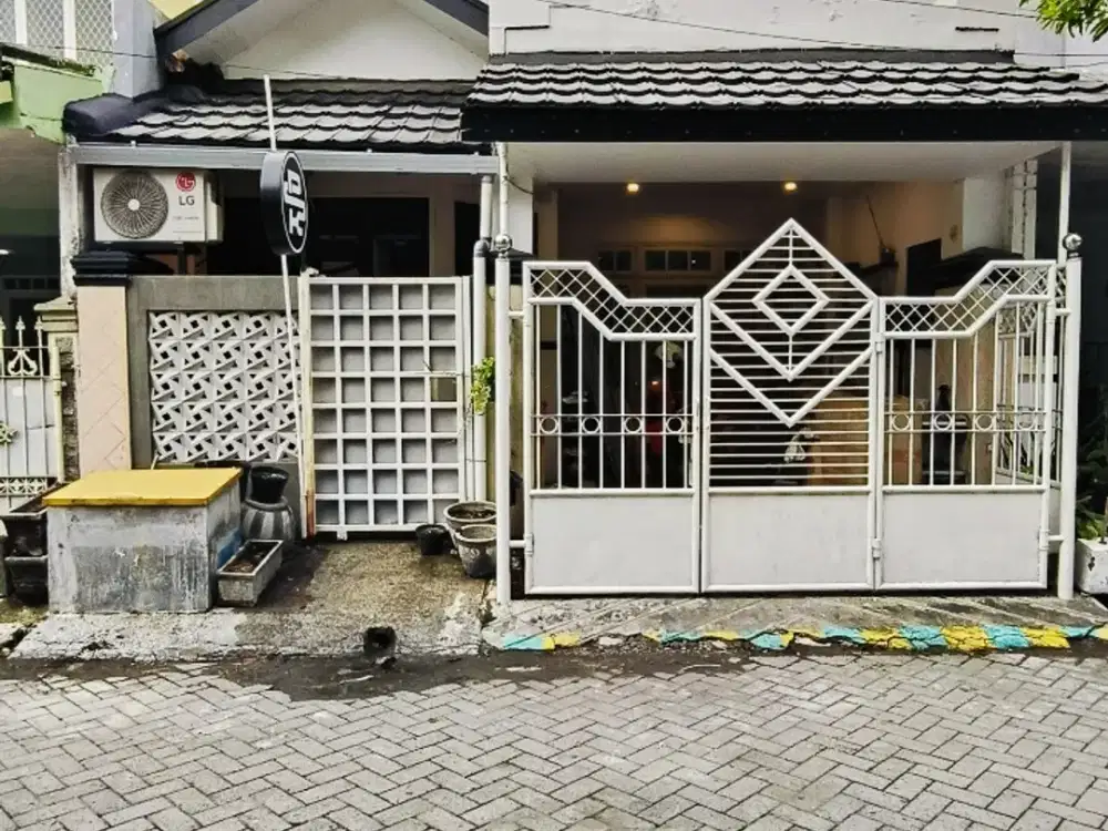 Dijual Rumah Murah Semi Furnished Siap huni di Perumahan Babatan Pilang Wiyung Surabaya