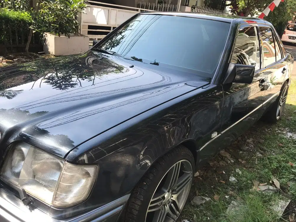 Mercedes-Benz E320 1995 Bensin