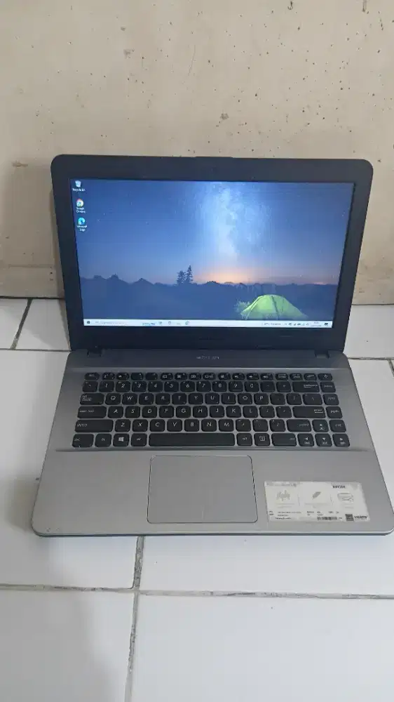 Asus X441M core i3 gen 6 normal
