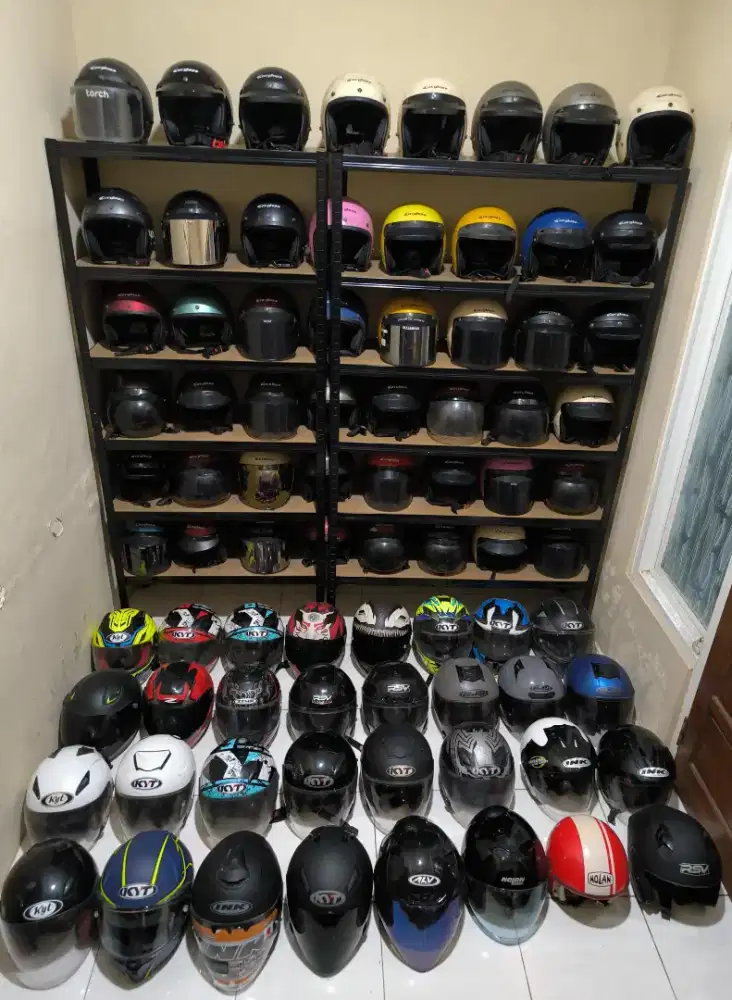 HELM CARGLOSS SECOND ORIGINAL