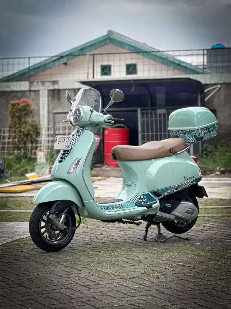 PIAGGIO VESPA LX BATIK EDITION 2023