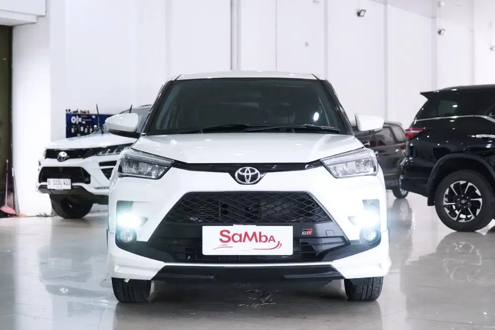 TOYOTA RAIZE TURBO GR 1.0 AT 2022..PAJAK SEPTEMBER 2026