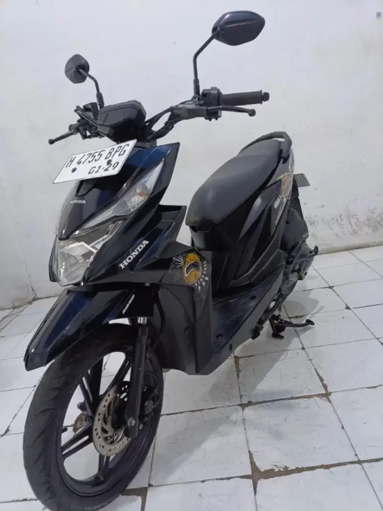 beat street 2018 hitam